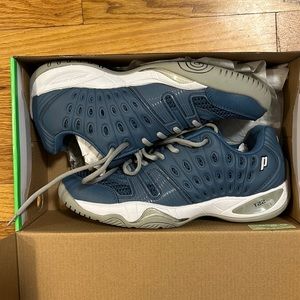 11.5 men’s Prince T22 tennis court shoes- used only once